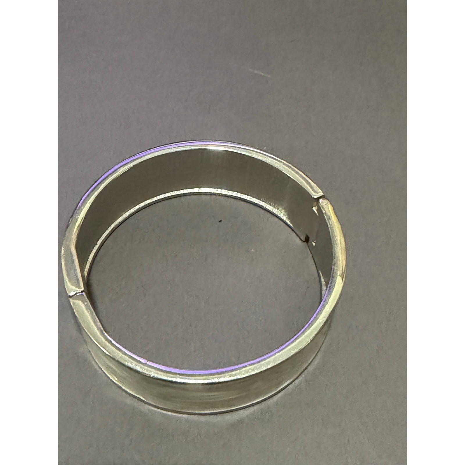 Hinged Bangle Bracelet Women 7in Cream Silver Marbled Enamel Good UNBRANDED