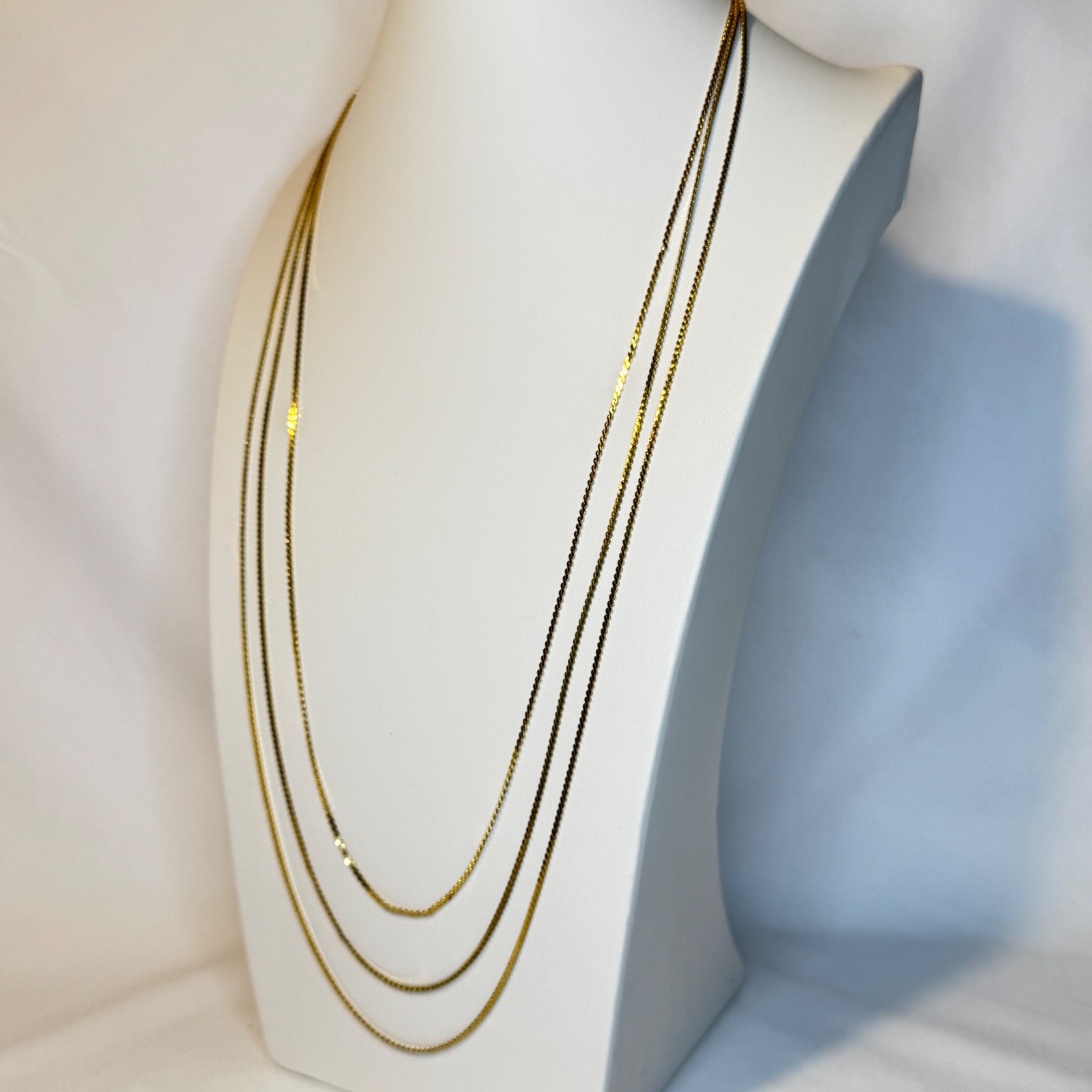 Vintage Triple Strand Gold Tone Flat Curb Link Necklace Layered Chain
