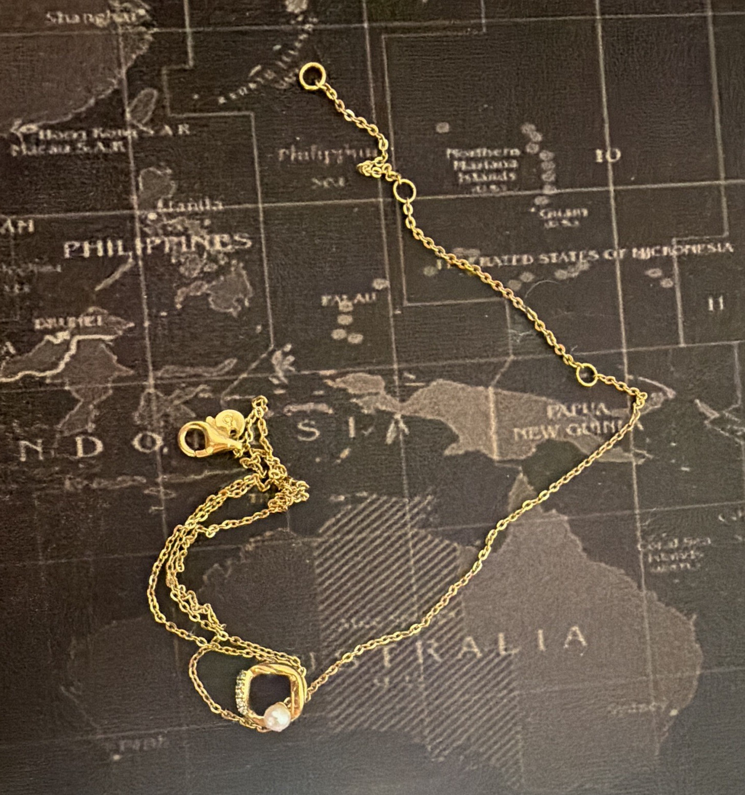 PANDORA GOLD) Adjustable Cable Chain Necklace Pearl & Crystal Pavé Charm Pendant