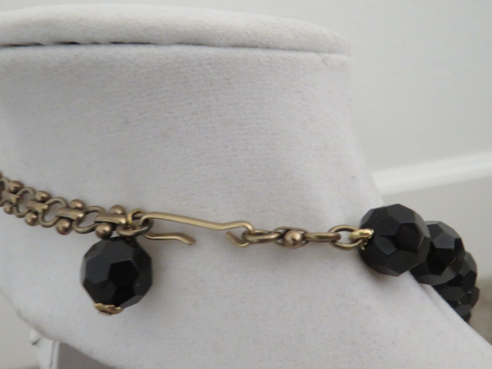 Heidi Daus black sliver beaded crystal Flower snowflake Necklace Jewelry pendant