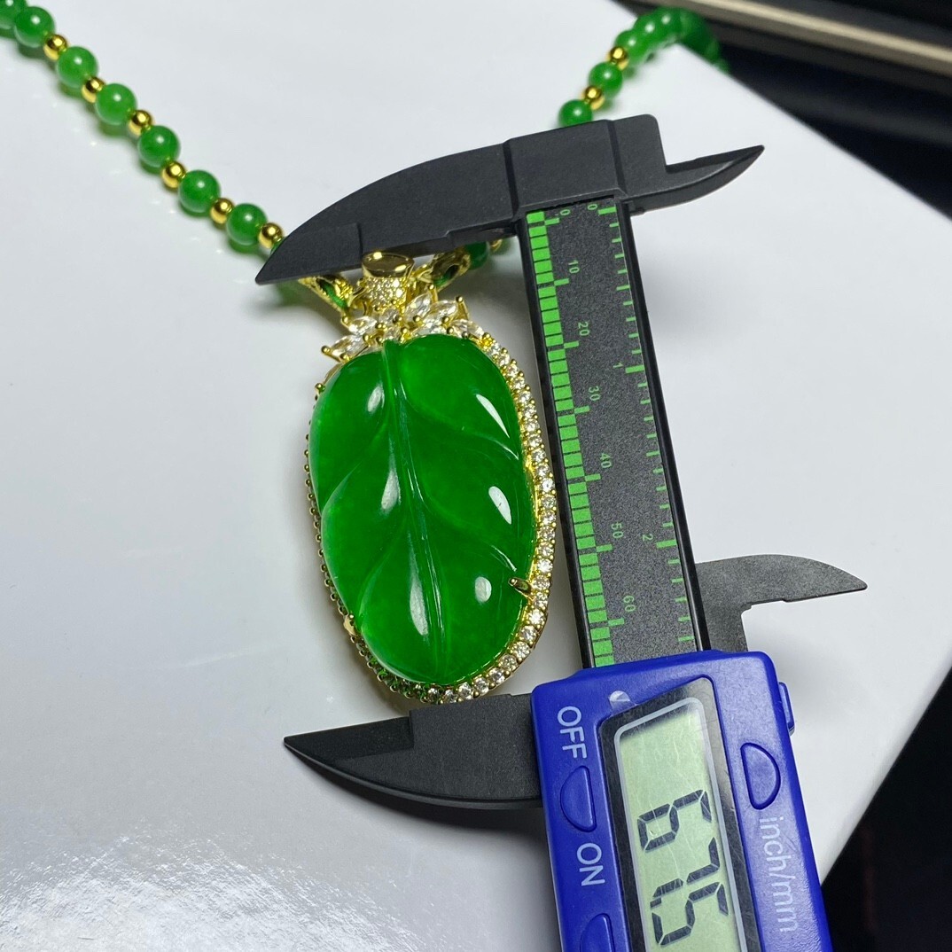 Amulet Natural Ice Green Jade Jadeite Inlay Leaf Pendant&Necklaces 镶嵌金枝玉叶