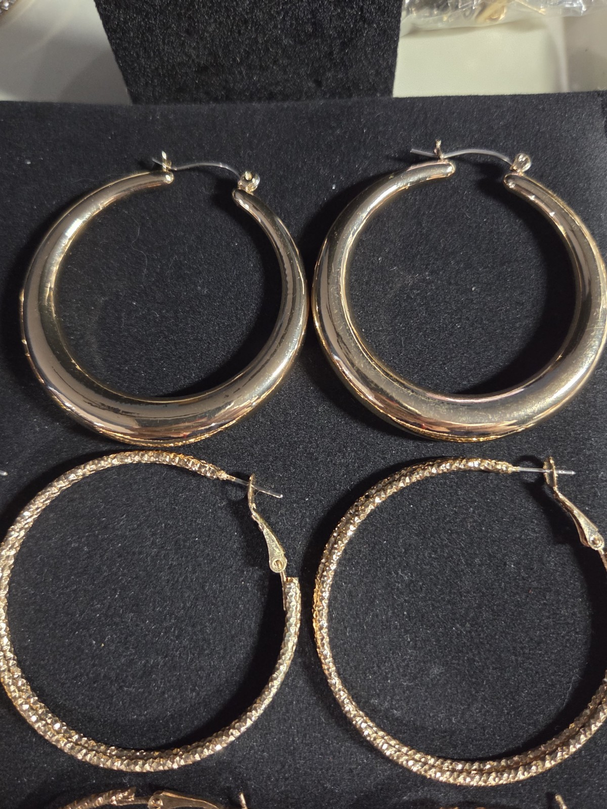 Six Pairs Pierced Earrings Costume Clean 1″ And 2″ In Diameter Excellent