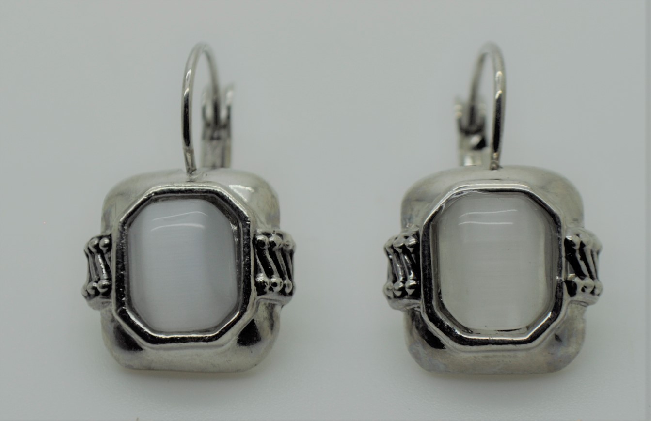 A161 Modern designer style Gray cat eye Dangle french clip Fashion Earrings