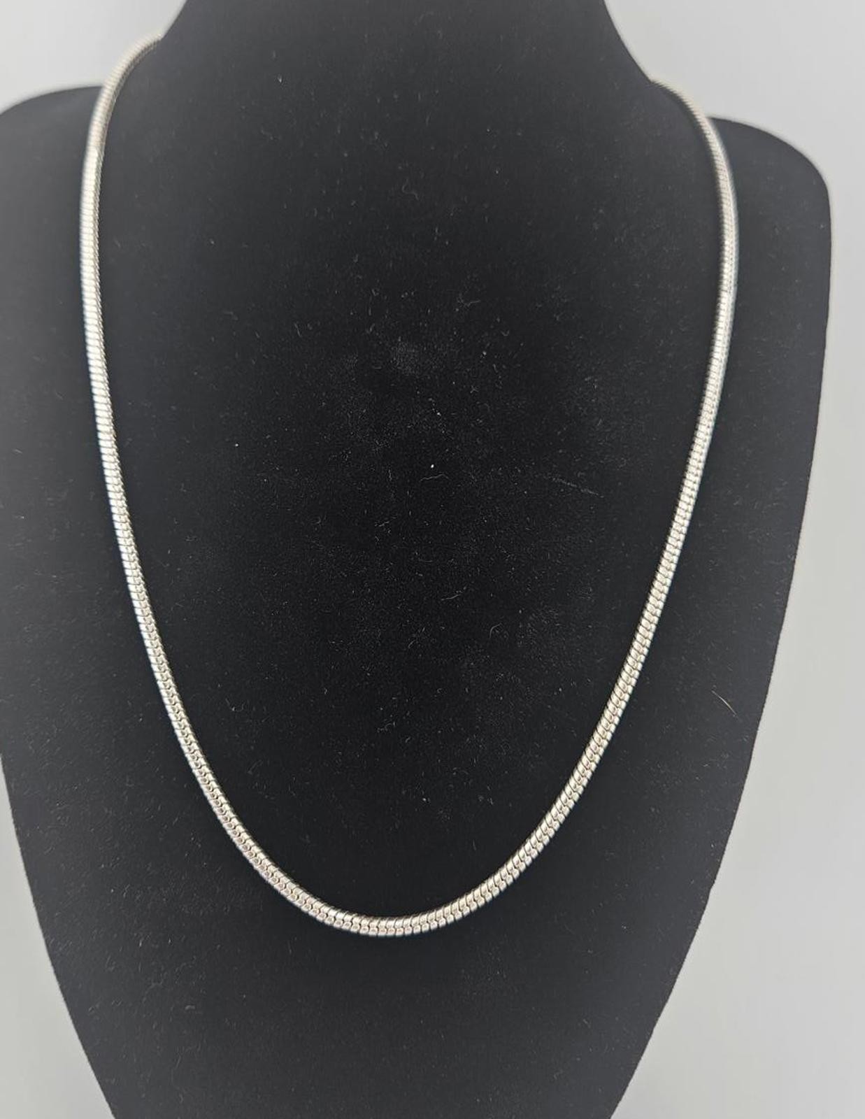 19.5in Silver Tone Snake Chain—Read description
