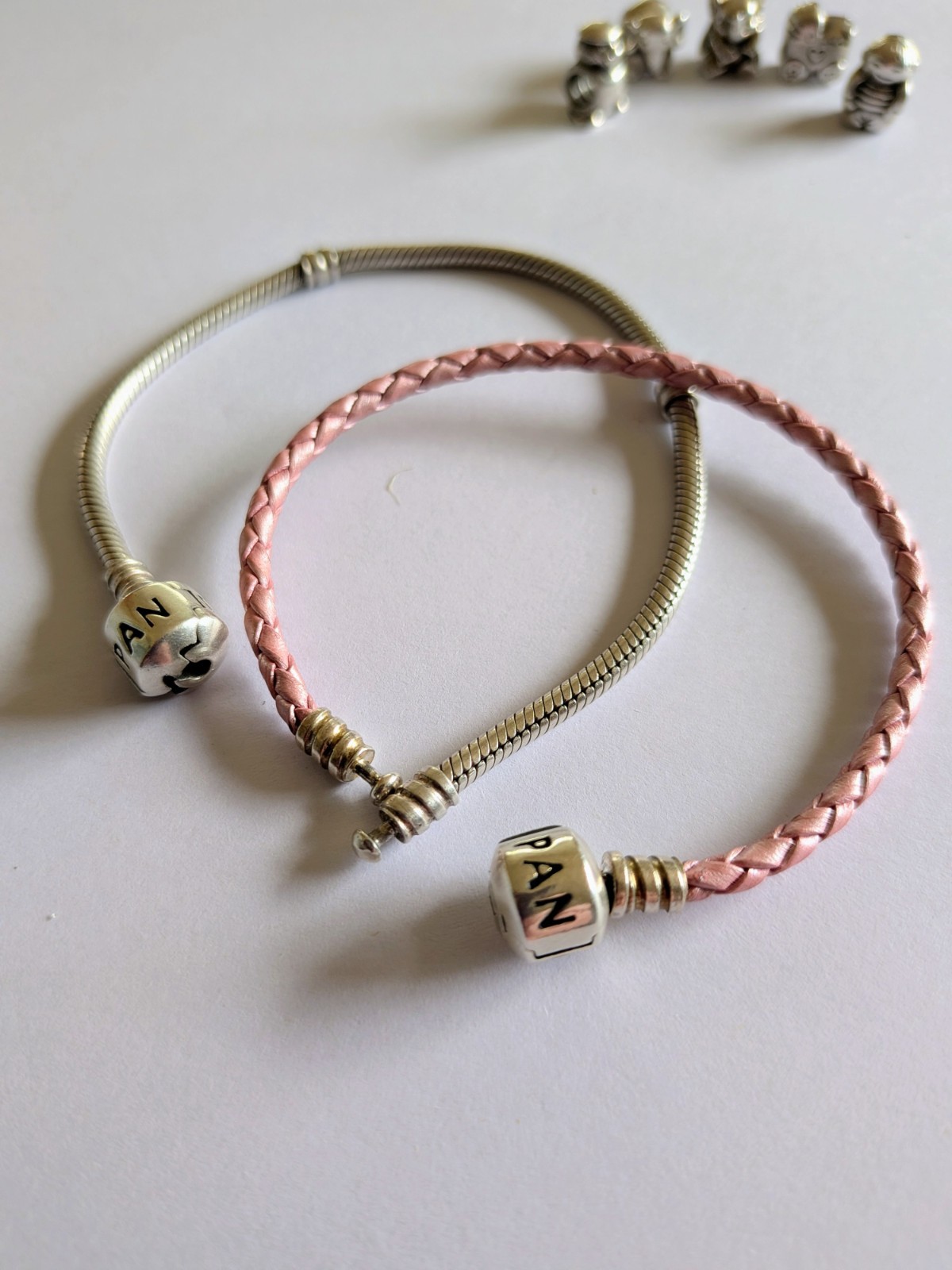 PANDORA Sterling Silver Moments Bracelet – 16 charms and pink leather bracelet