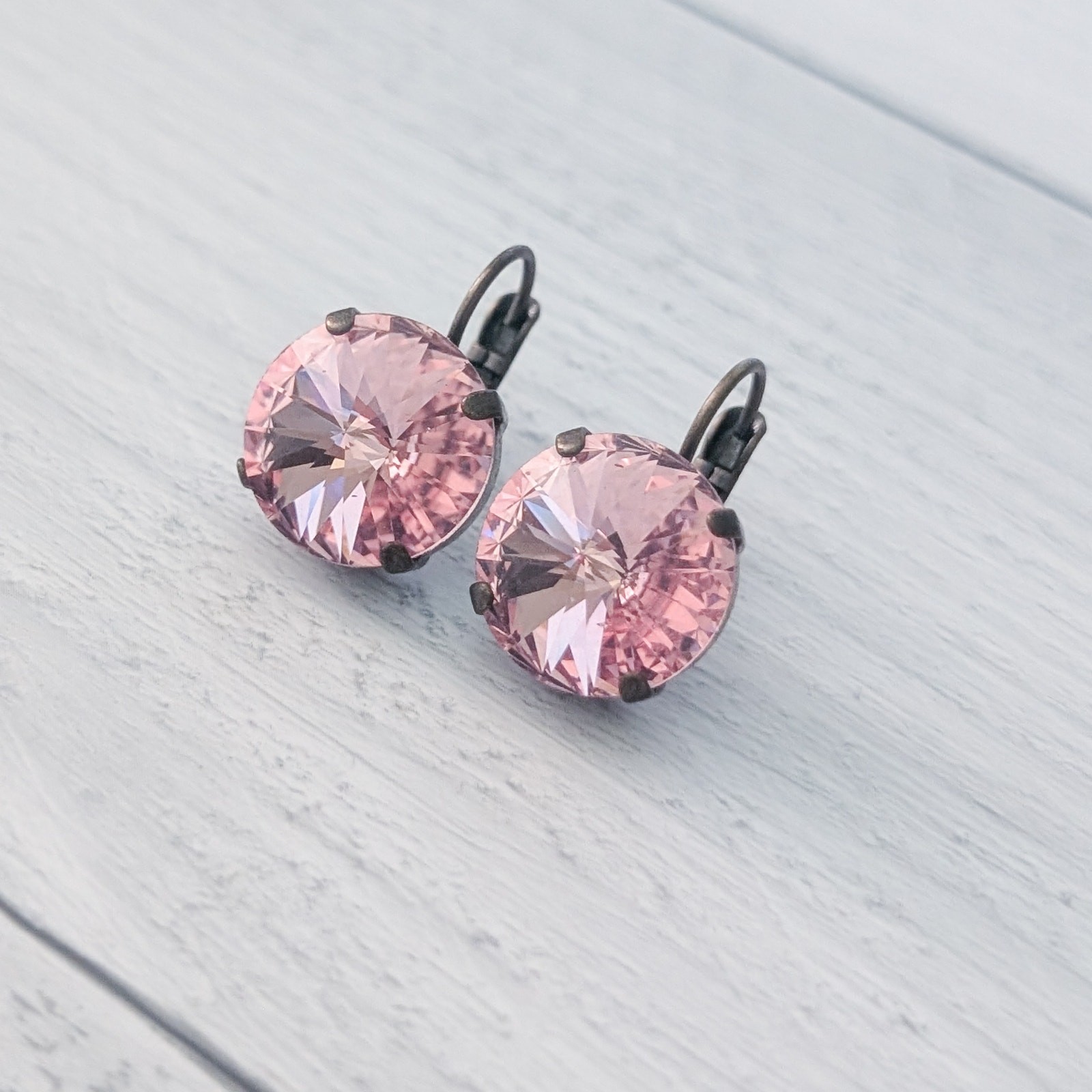 Pink Gem Lever Back Earrings Brown Metal – Gem A Bit Over 0.5″