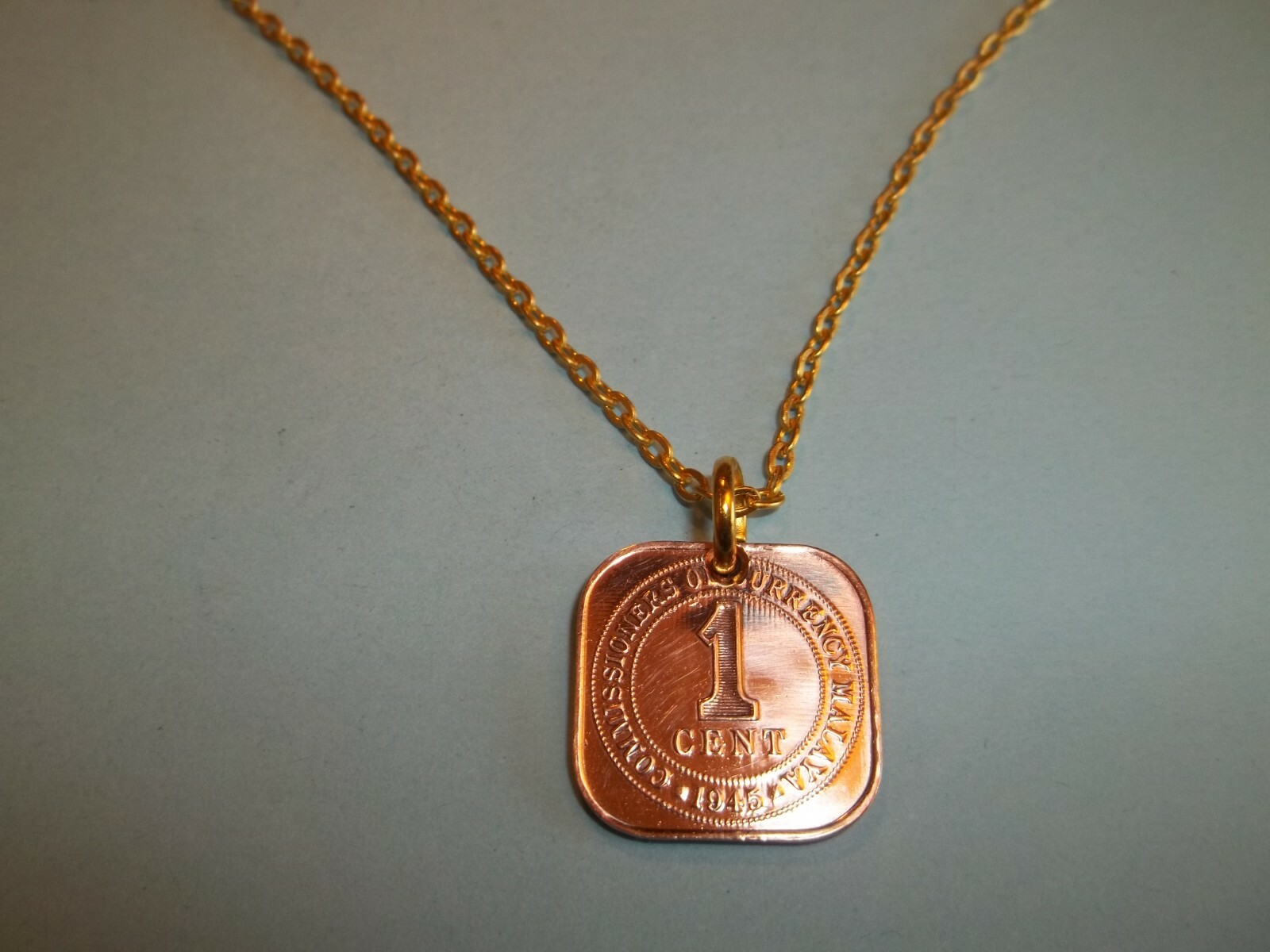 ONE (1) CENT COIN – MALAYA & BRITISH BORNEO GOLD NECKLACE – 1945 – 79th BIRTHDAY