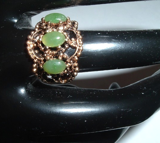 Vintage Mid-Century 3 Jade Gold Plated Ring, size 6 in Ring Box