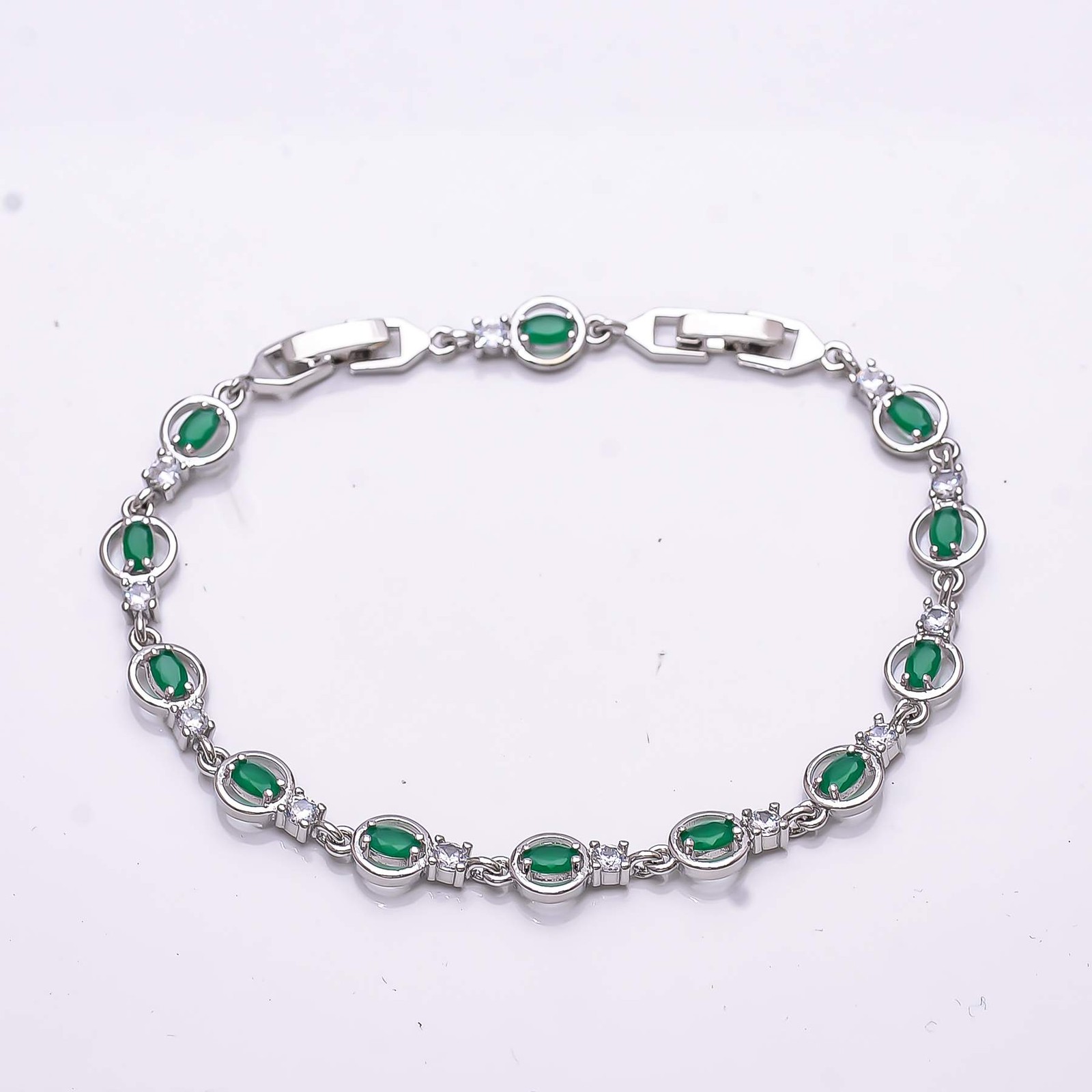 Emerald Simulated 925 Sterling Silver Tennis Bracelet 8.99″ B7306955