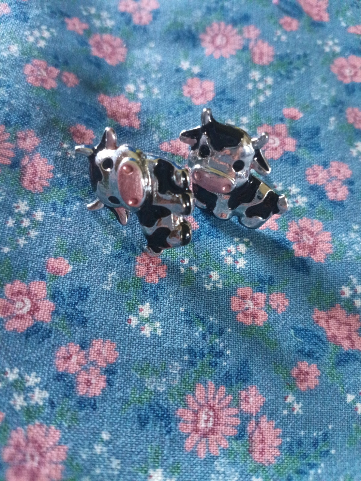 Cute Cartoon Cow Stud Earrings for Women, Two Tone Silvery Rose Pink Animal…