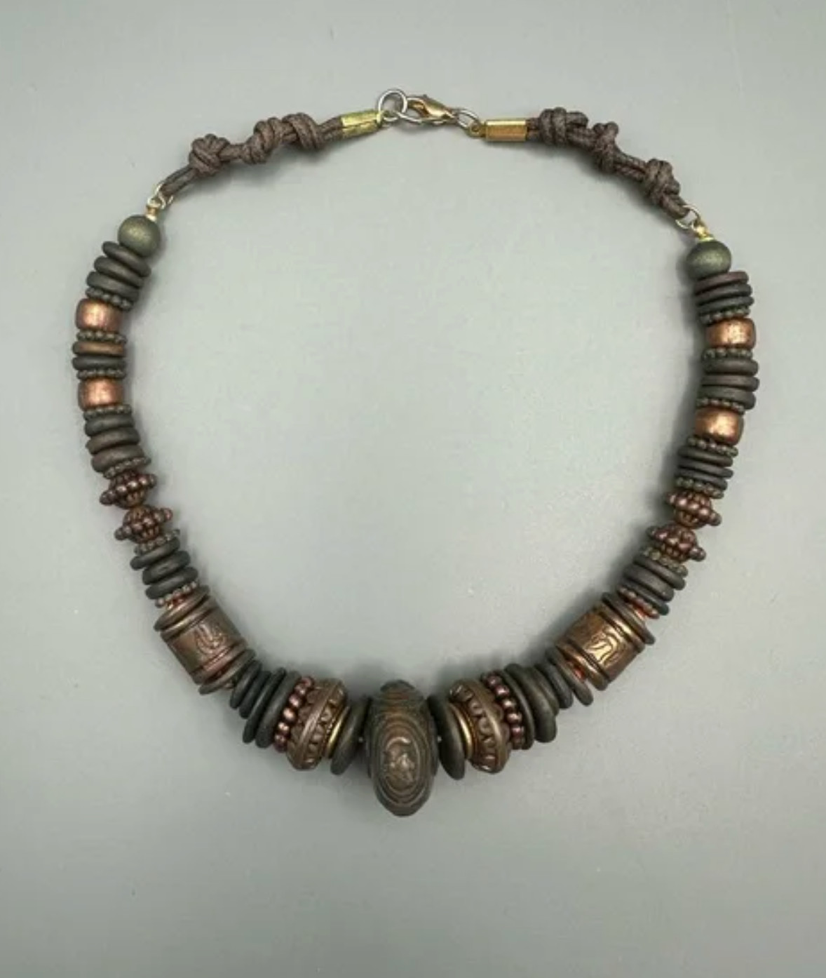 VTG Mixed Material Boho Wooden Metal Brass Copper Tone Beaded 15” Necklace