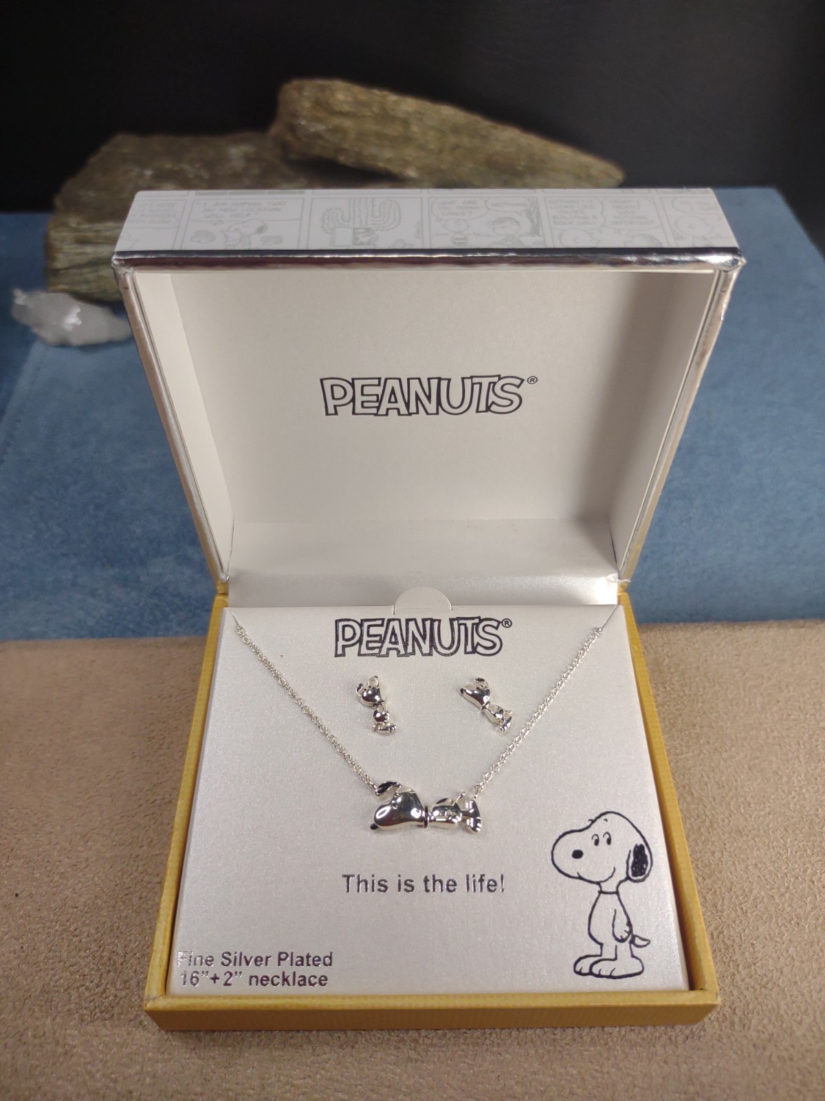 New Peanuts Snoopy Jewelry Set Necklace Earrings Silver Plated NIB This Is Life