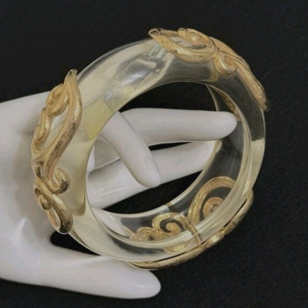 Vintage Isabel Canovas Large Lucite Clear Gold Gilt Scroll Round Bangle Bracelet