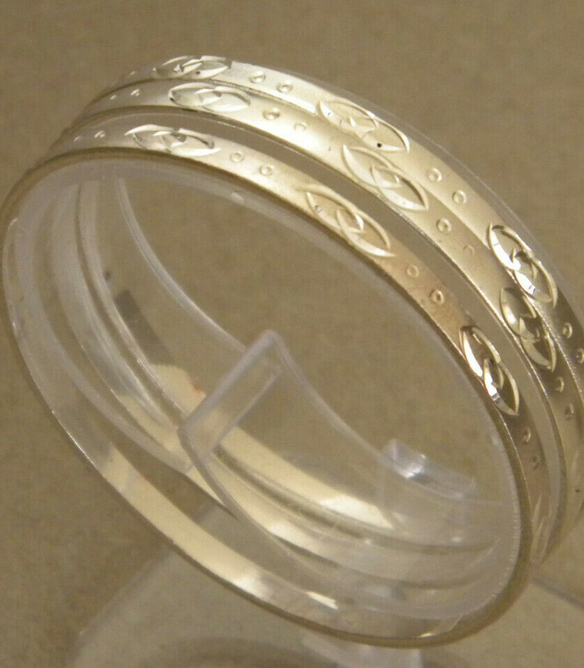 Lady’s Girl Bangle Bracelet Set 2 Silver Plated Aros 3mm Wide 2 5/8in Diameter