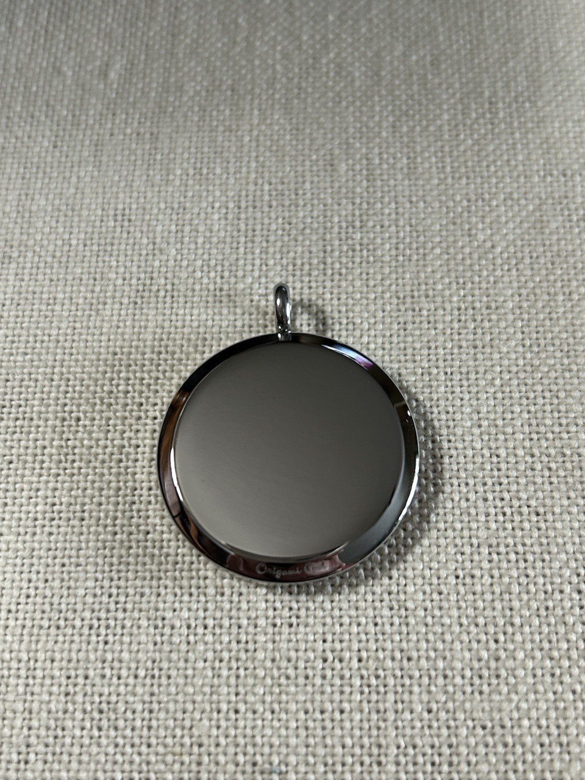 Origami Owl LK4010 Large Silver Solid Twist “BASE ONLY” for Locket “New”