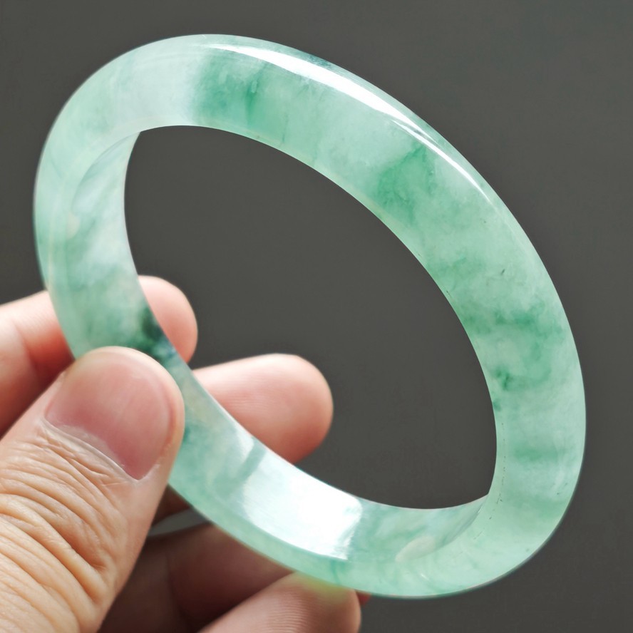 62mm Burma Natural Ice Green Jadeite Bracelet Emerald Jade Bracelet Bangle 4025