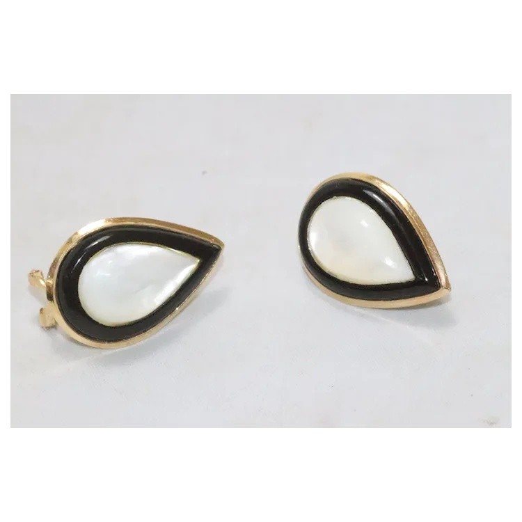 Vintage 14 KT Gold Black Onyx And Mother Of Pearl Clip Earrings