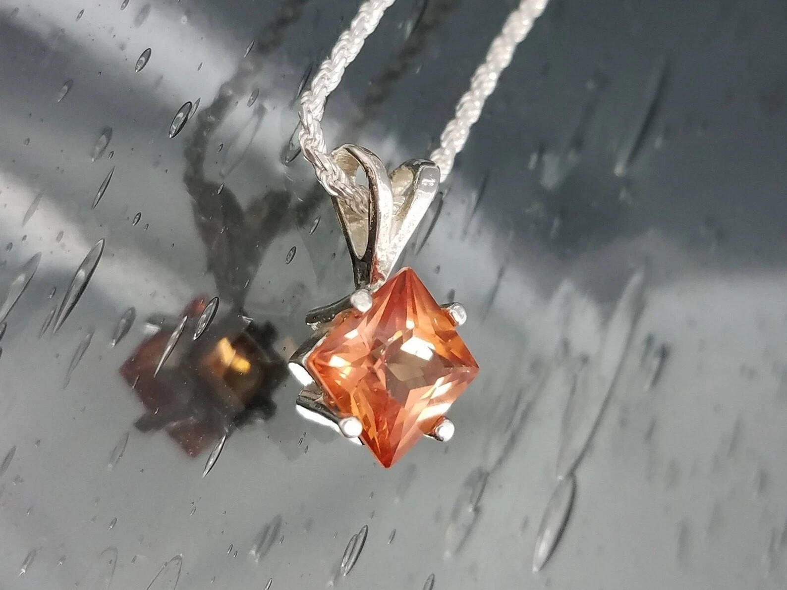 21 Ct Natural Orange Sapphire Princess Cut 925 Sterling Silver Pendant & Chain