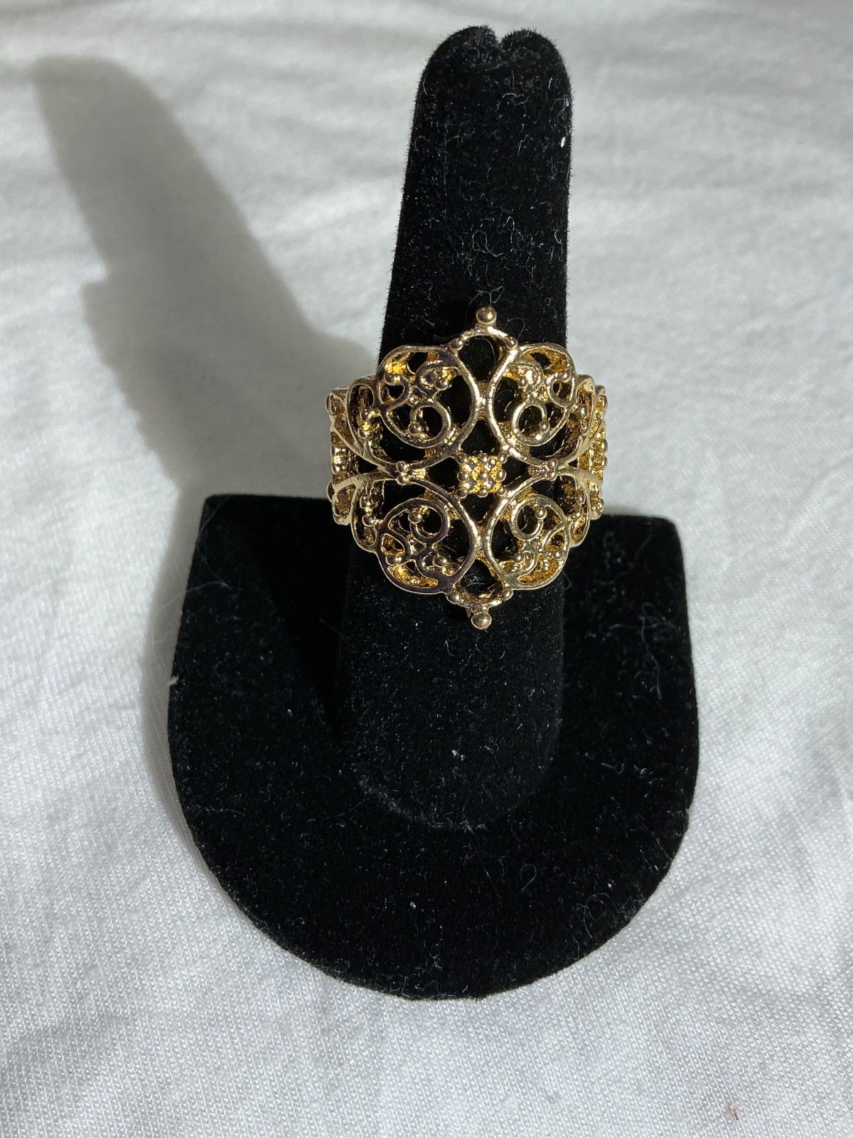 Beautiful Gold Filigree Ring With Stretchy Band Paparazzi New