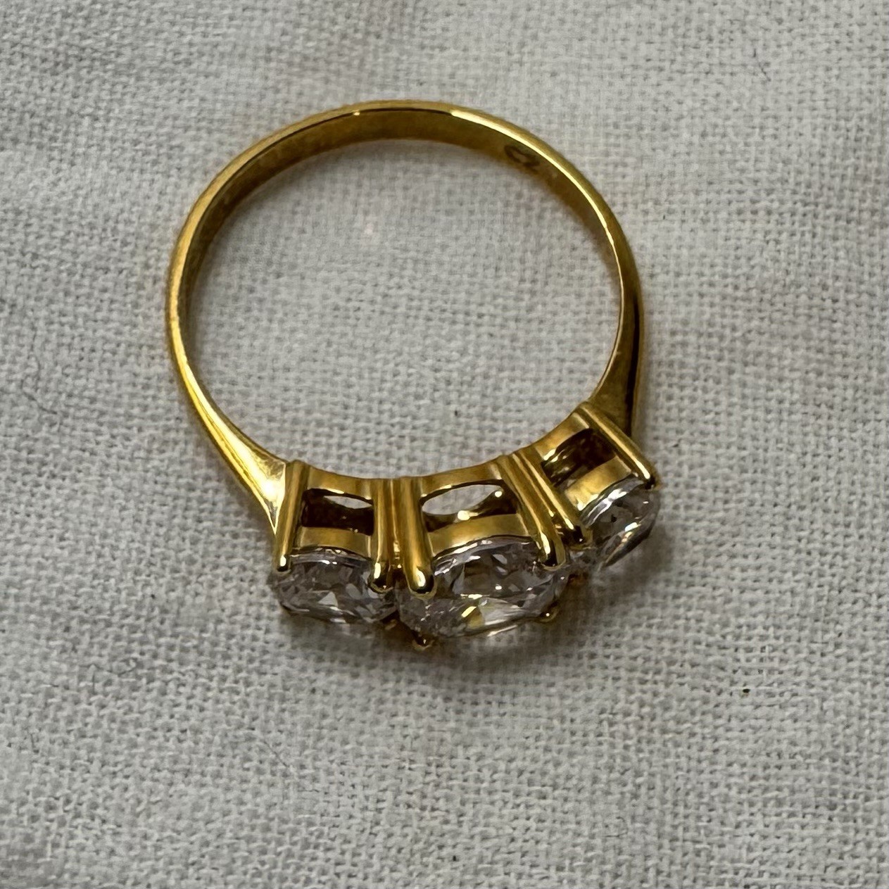 14k Yellow Gold Ring 3 Cubic Zirconia Stones Size 6.5 Signed RP 2.7 Grams