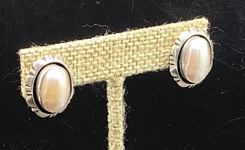 CAROL FELLEY-Sterling Silver Beige Pink Mother of Pearl Oval Post Earrings