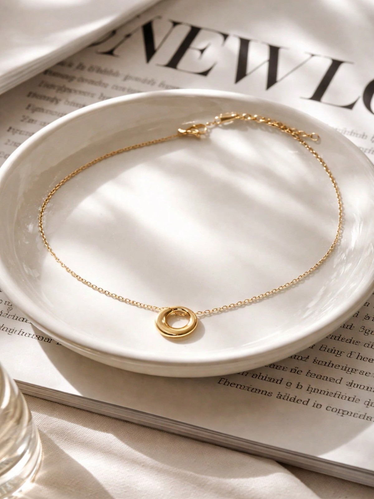 FICCINO Classic Elegant Gold-Plated Titanium Steel Donut Pendant Necklace