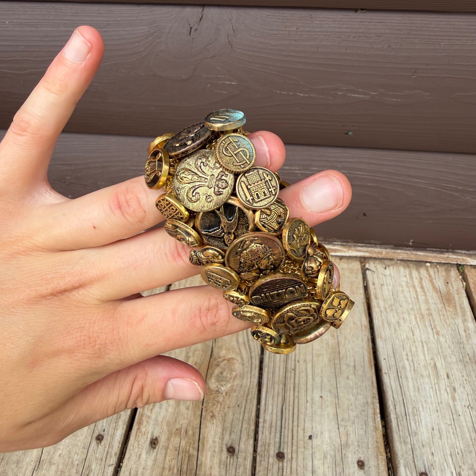 Vtg Button Cuff Stretch Bracelet Gold Tone Antique Style Steampunk Statement