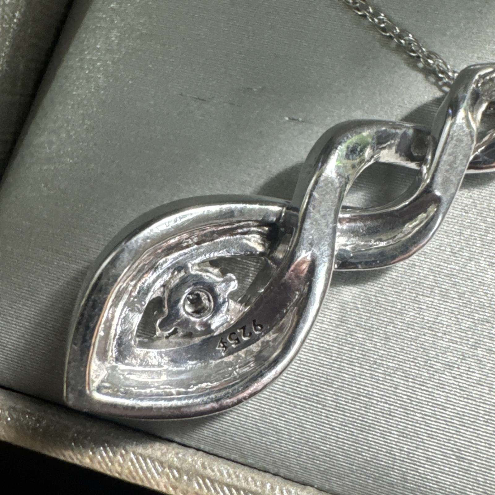 Zales Elegant Infinty Curved Necklace Swirl Sparkly Sterling Silver 925
