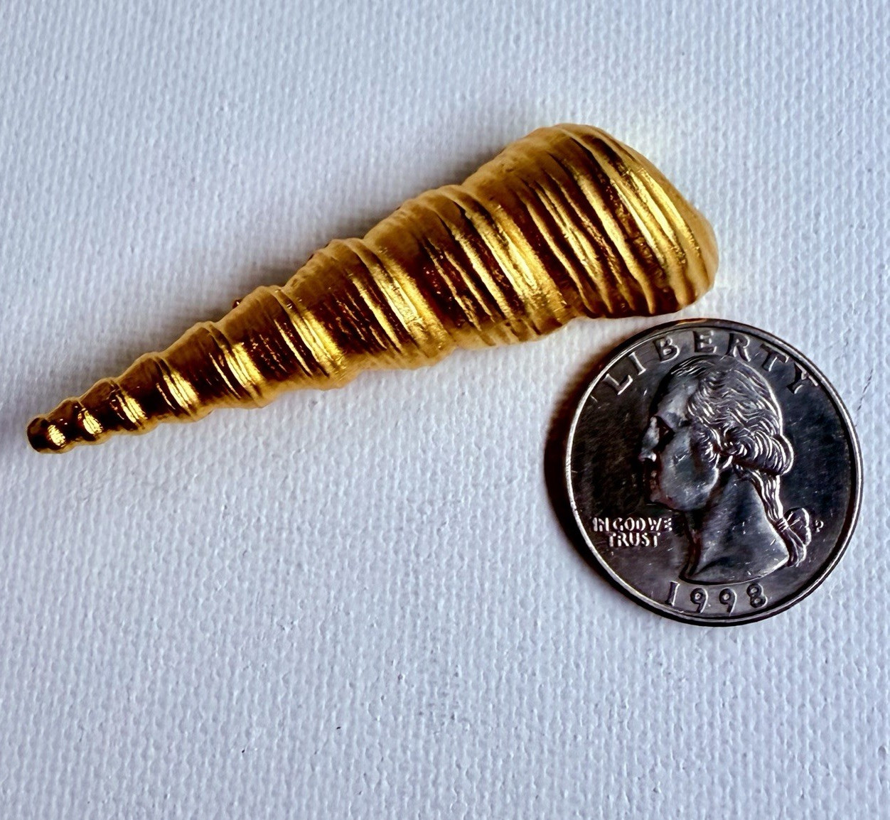 Matte Gold Tone Shell Cone Shape Brooch Pin Metal No Stone Jewelry