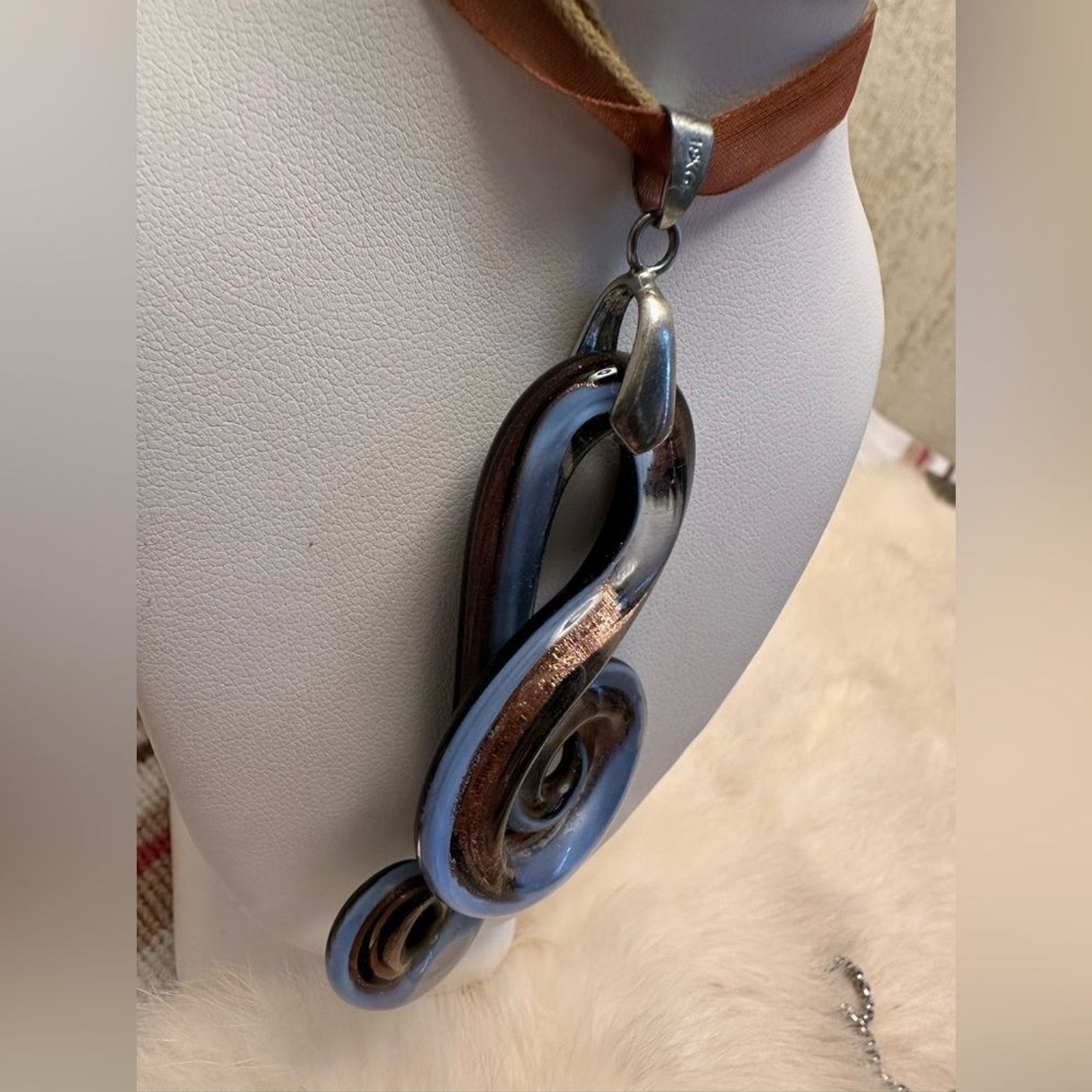 GLASS TREBLE – Blue and Brown Swirl Pendant Necklace