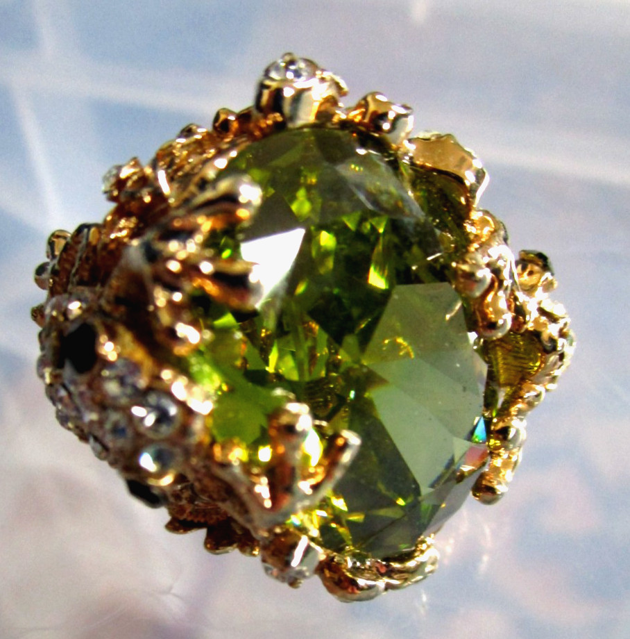 Yellow Gold Plated Peridot Cubic Zirconias Bling Ring Encrusted Band Sz 8.75 EUC