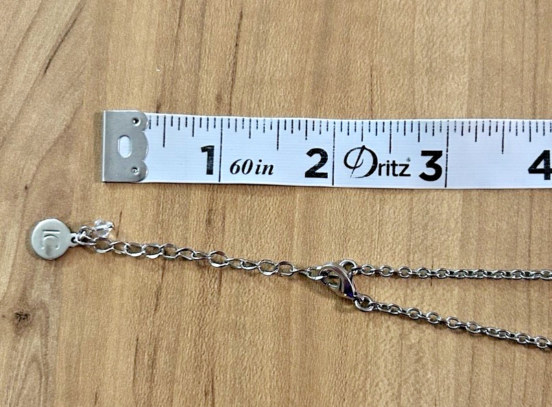 Liz Claiborne 18”-20.5″ Silvertone Bib Statement Necklace Black/Gray Rhinestones