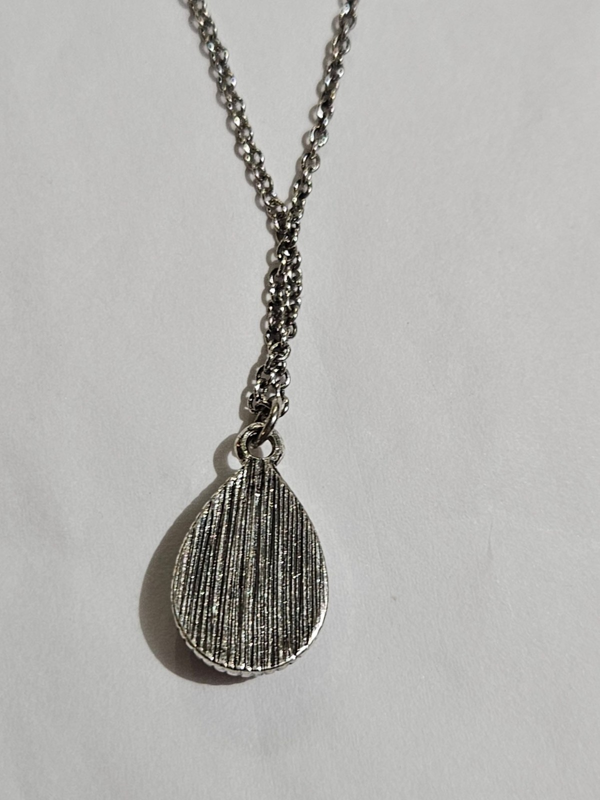 Silvertone Teardrop Pendant Necklace Blue Cabochon 24 – 26 inches Long