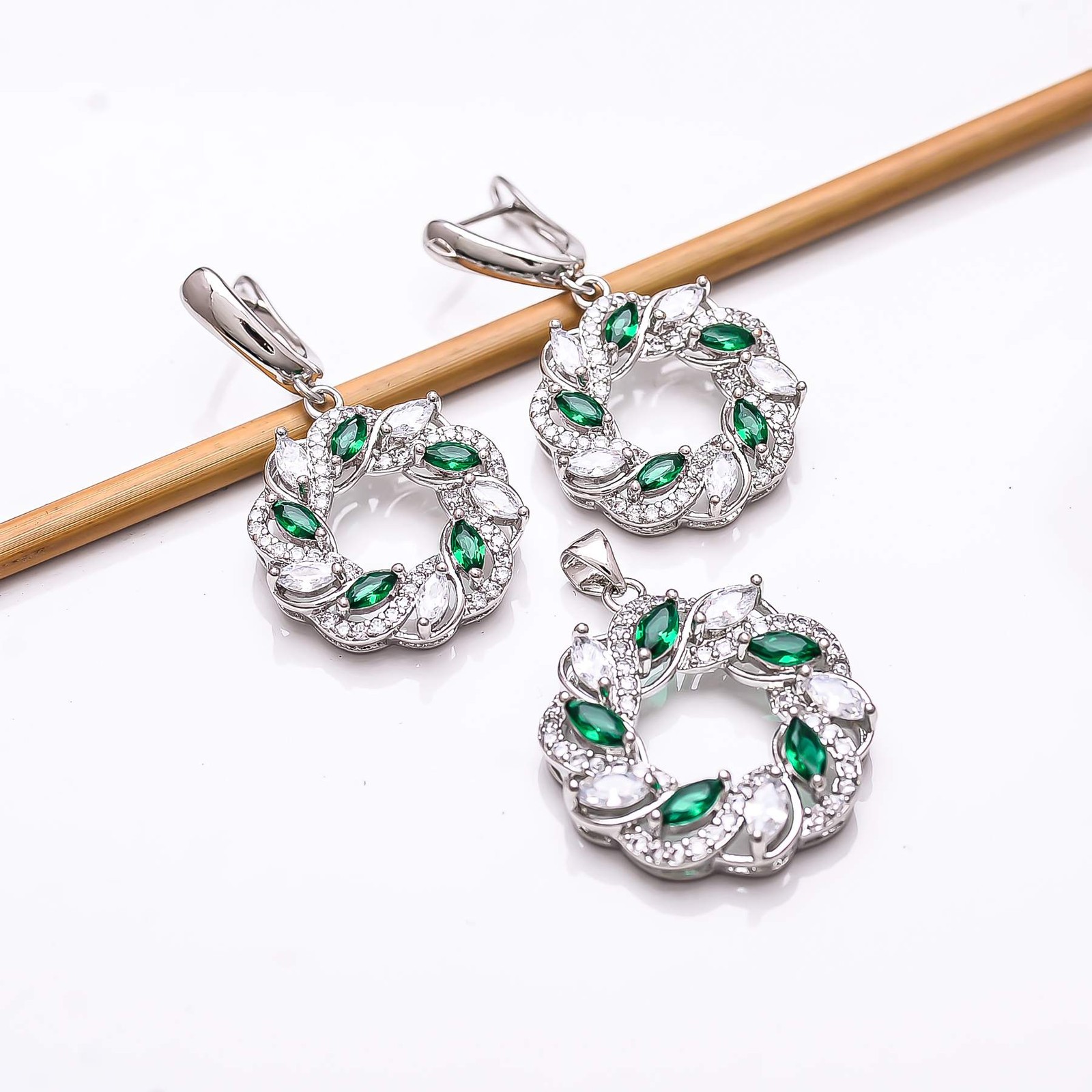 Emerald – Simulated & CZ Gemstone 925 Sterling Silver Pendant Earring Set P82826