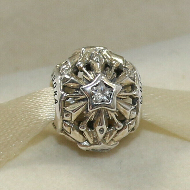 New Authentic Pandora Charm Disney Frozen Snowflakes 7Bead 91563CZ W Suede Pouch
