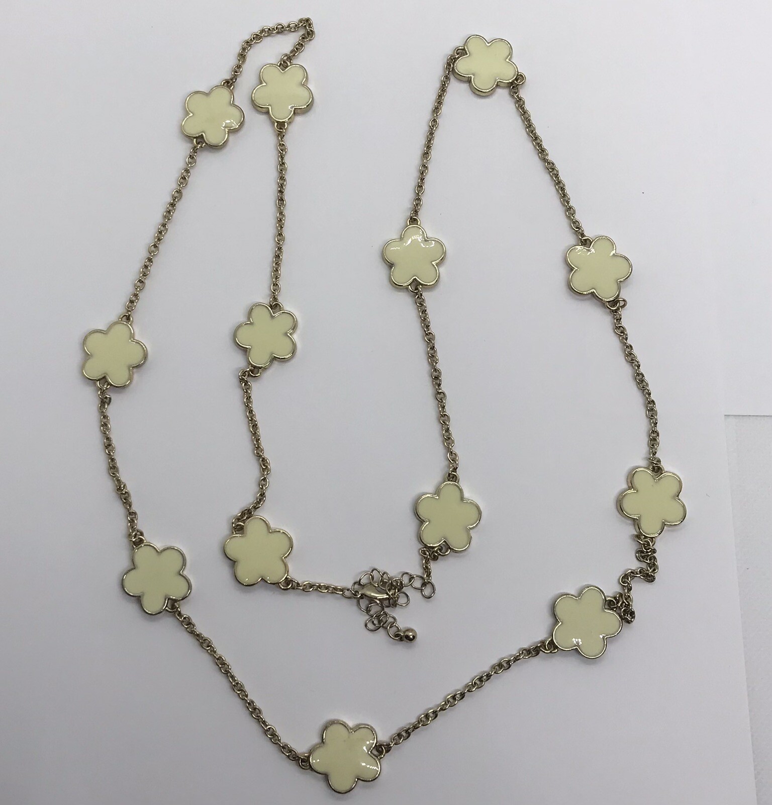 Gold tone satellite off white flowers chain necklace 38 inches long