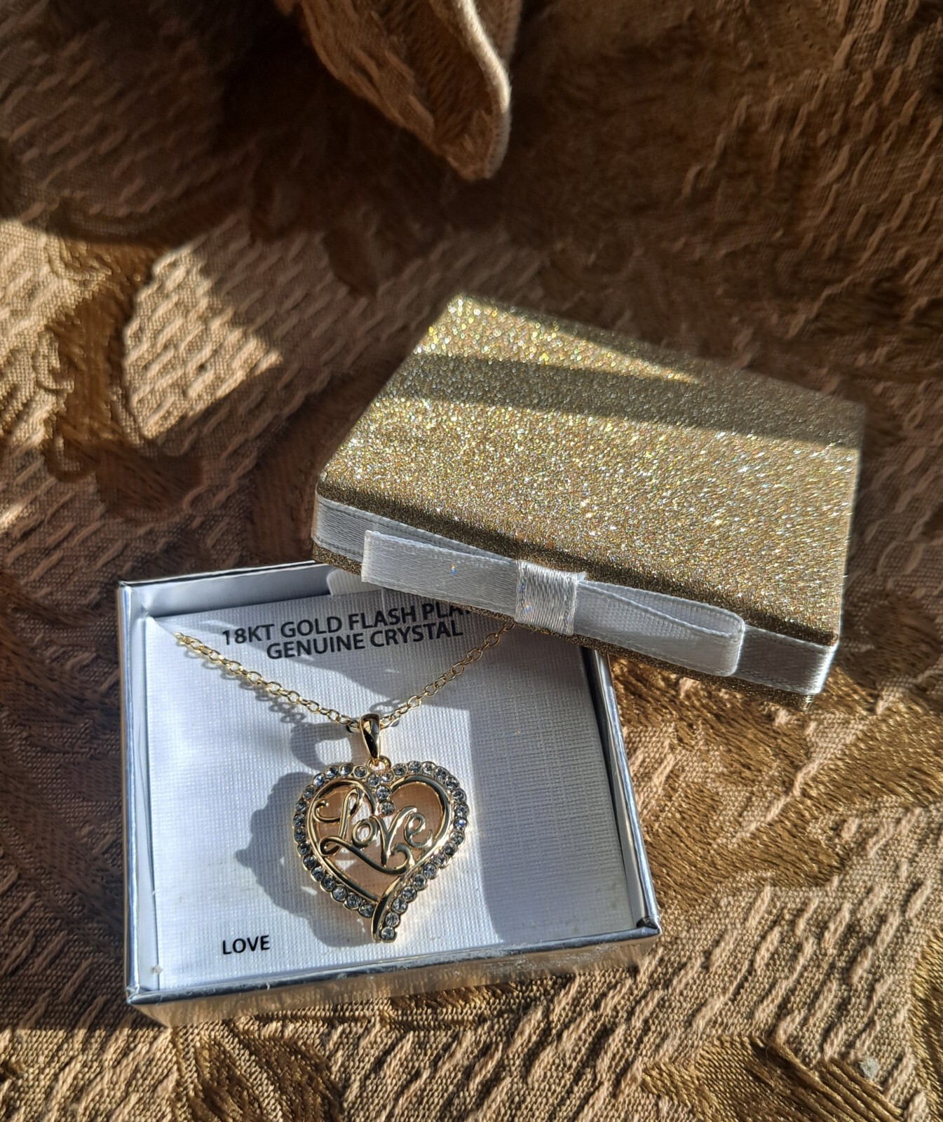 Gorgeous 18k Gold Flash Plated Genuine Crystal Love Pendant/Necklace New In Box!