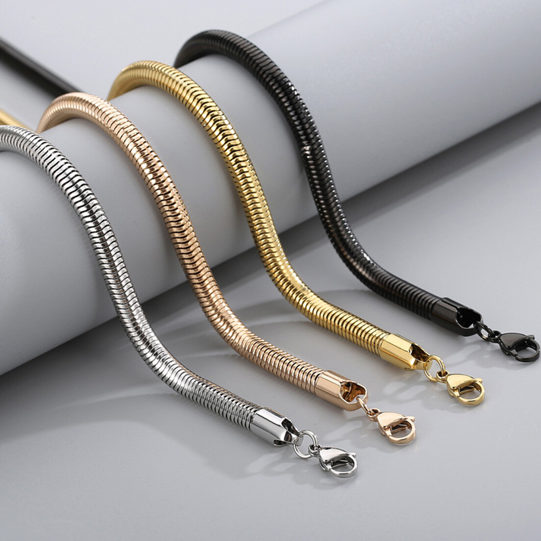 5/6mm 20″ 22″ 24″ Stainless steel Round Snake Chain Necklace For Men Women Gift