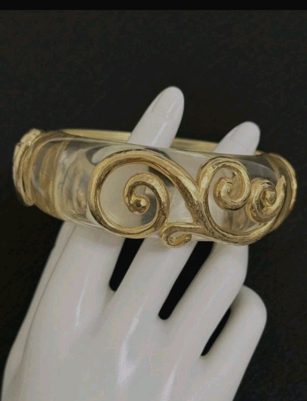 Vintage Isabel Canovas Large Lucite Clear Gold Gilt Scroll Round Bangle Bracelet