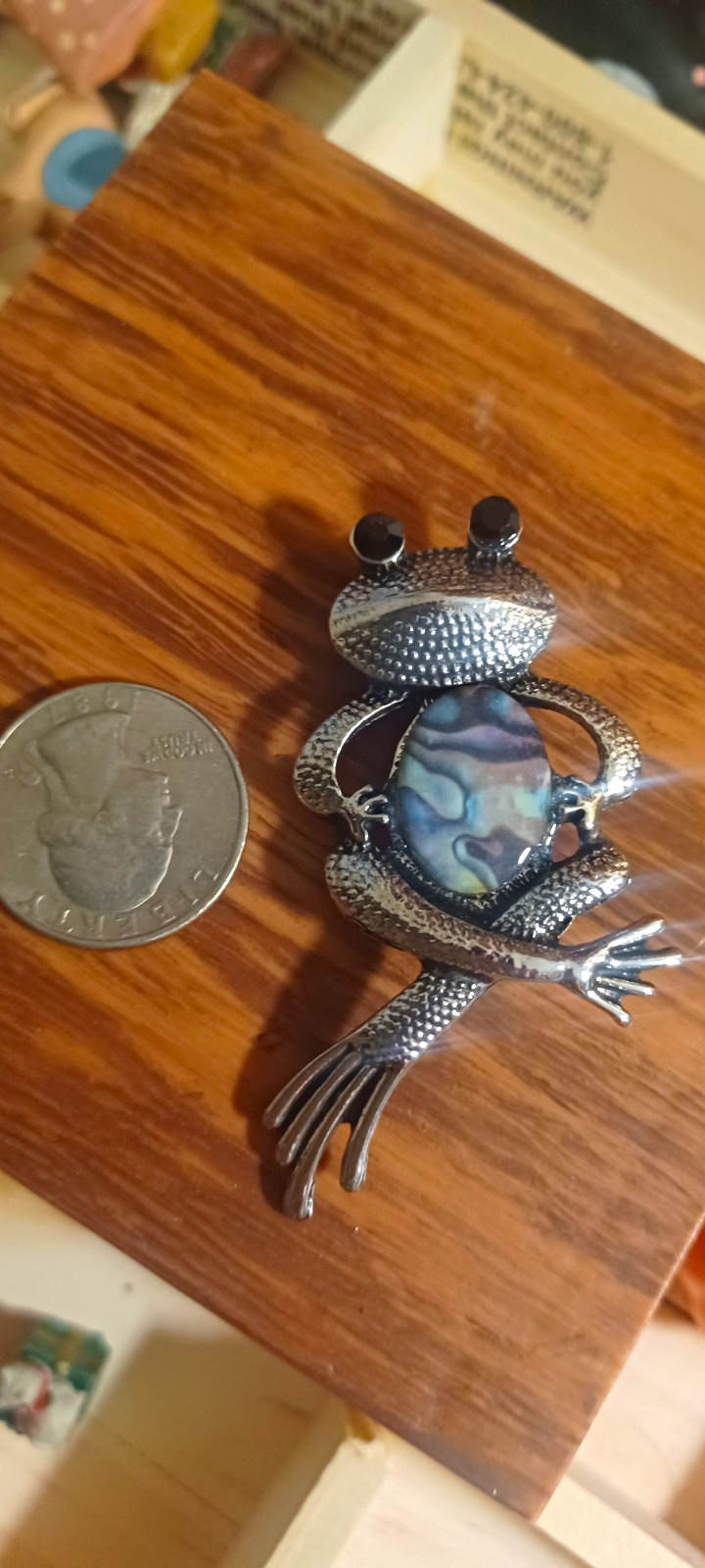 Silver Tone Frog Brooch Pin Blue Swirl Stone Belly Metal Animal & Insect Theme