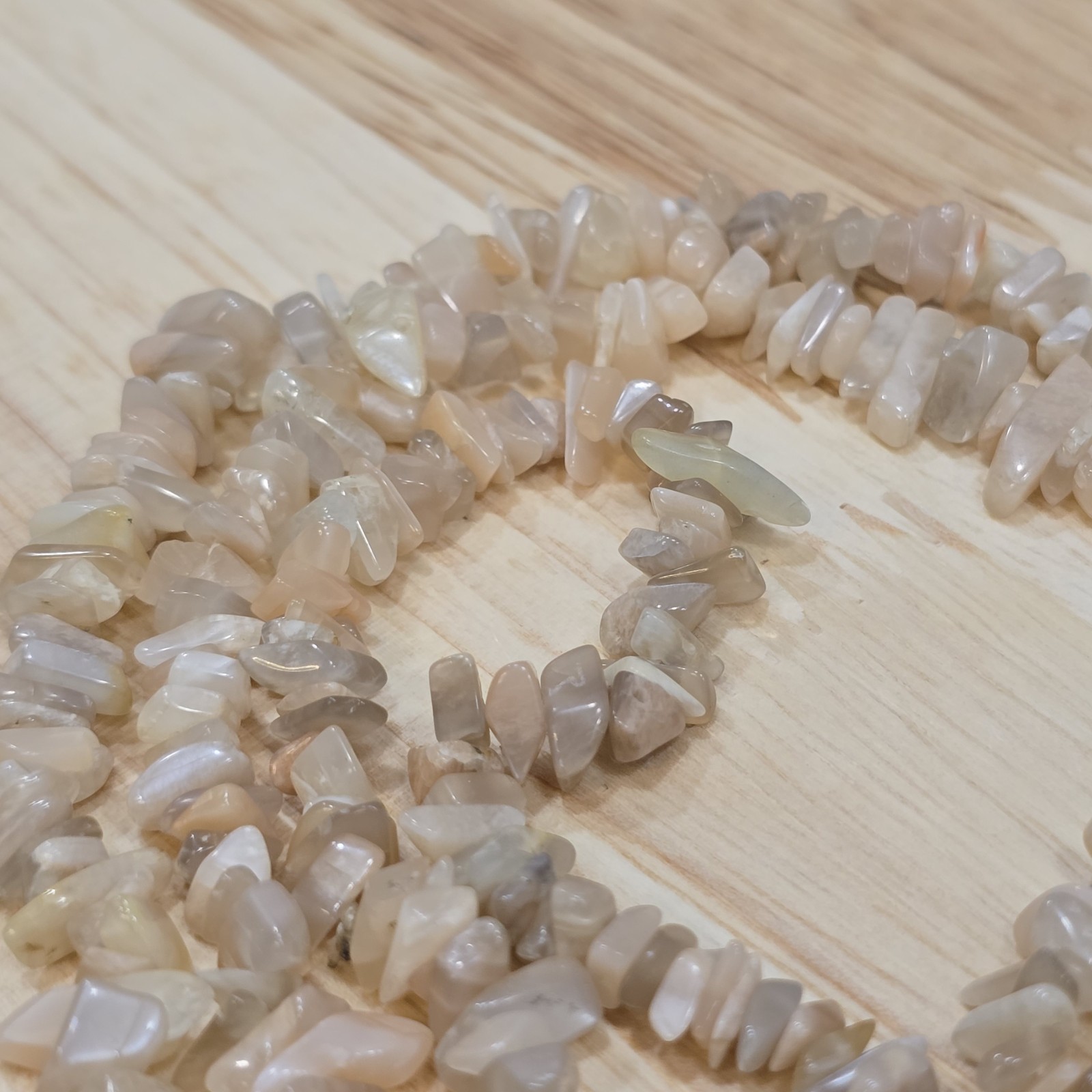 Light Peach Neutral Tones Natural Stone 35″ Beaded Necklace Coastal Beachcore