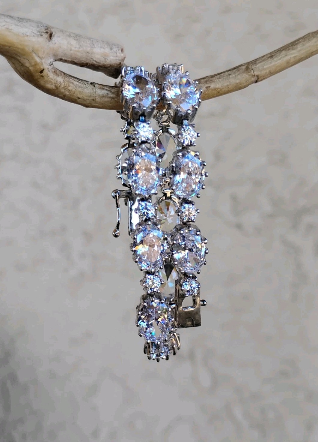 New Stauer “DiamondAura” Oval & Round CZ Brilliant Bracelet, Sterling, 7.5″ Fit