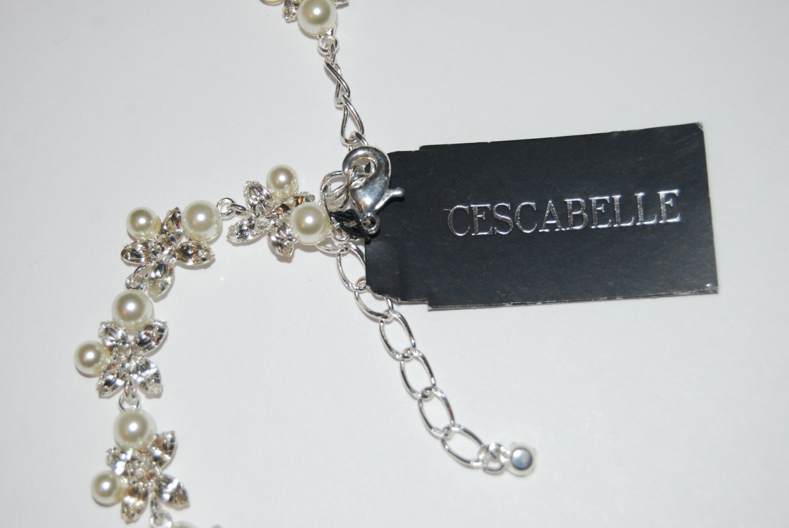 CESCABELLE ELEGANT COUTURE FAUX PEARLS & RHINESTONES ON SILVERED METAL NECKLACE
