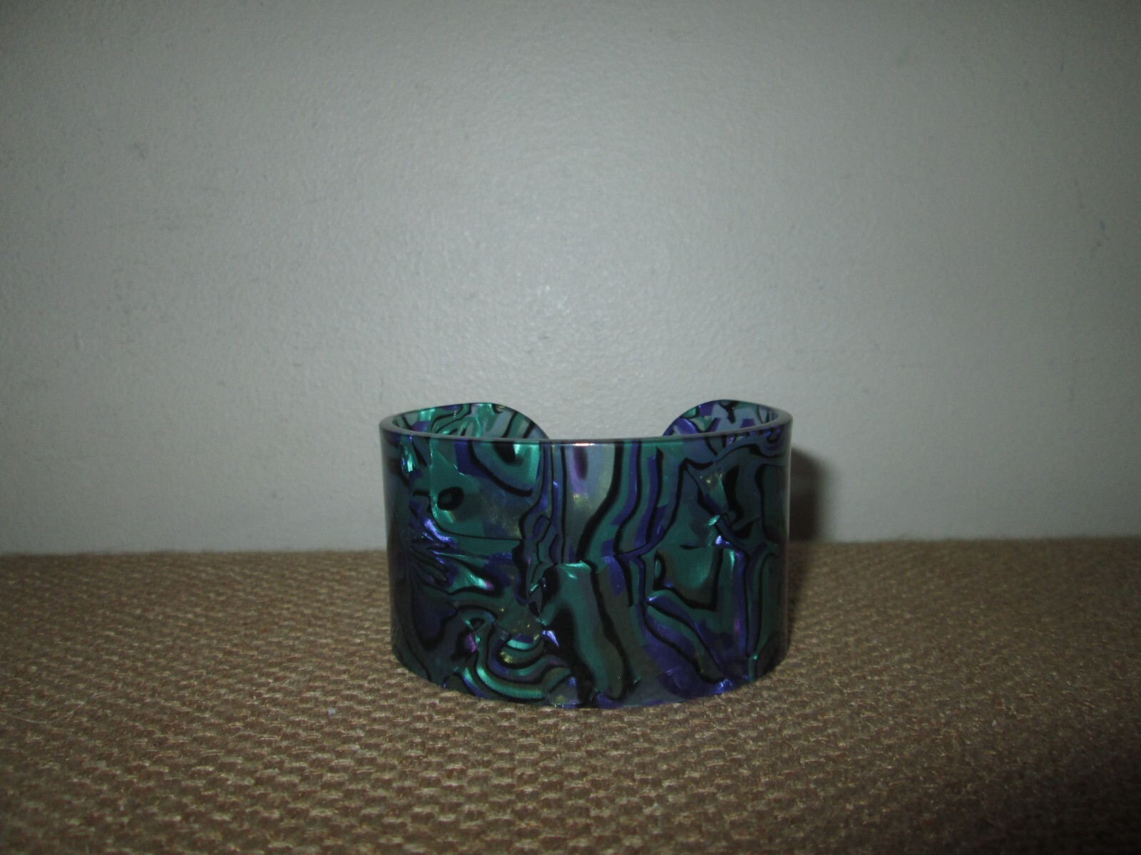 Green Purple 60s-Look Lucite Acrylic Cuff Bracelet Hand Painted w/ Alcohol Ink