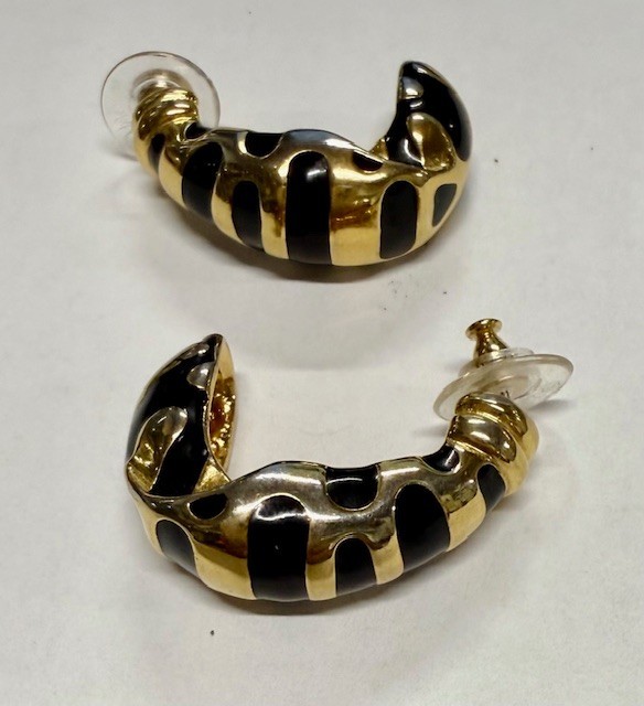 Pierced Earrings Gold Tone and Black Enamel Oblong Half Hoop Heavy Drop 1 1/4″