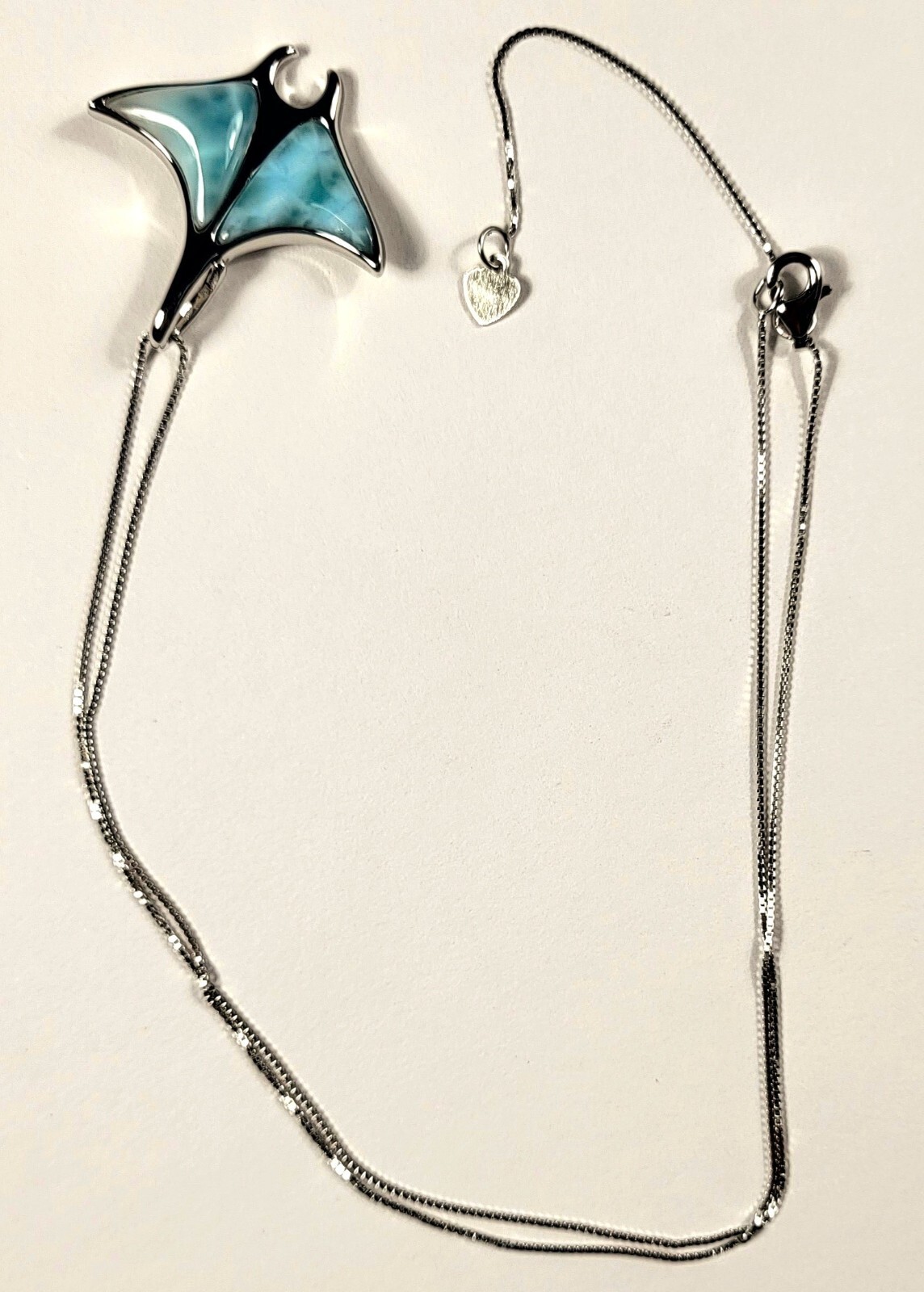 Larimar Manta Ray Pendant in Sterling Silver 925 + 18″ Silver Necklace Chain
