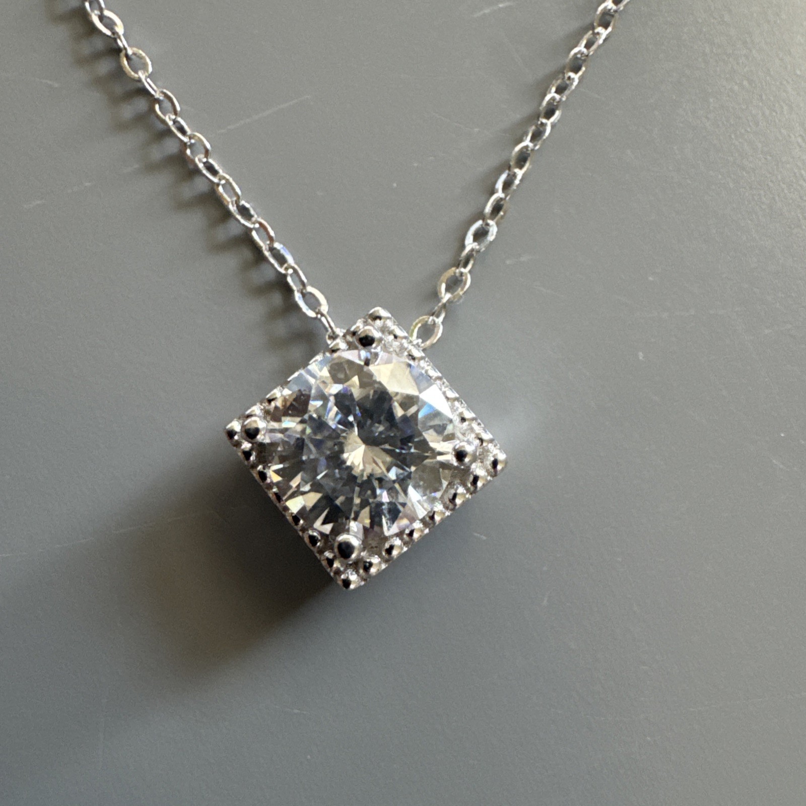 925 Silver 2ct Moissanite Stone Pendant 18 Inch Necklace Sparkles Gift Women’s