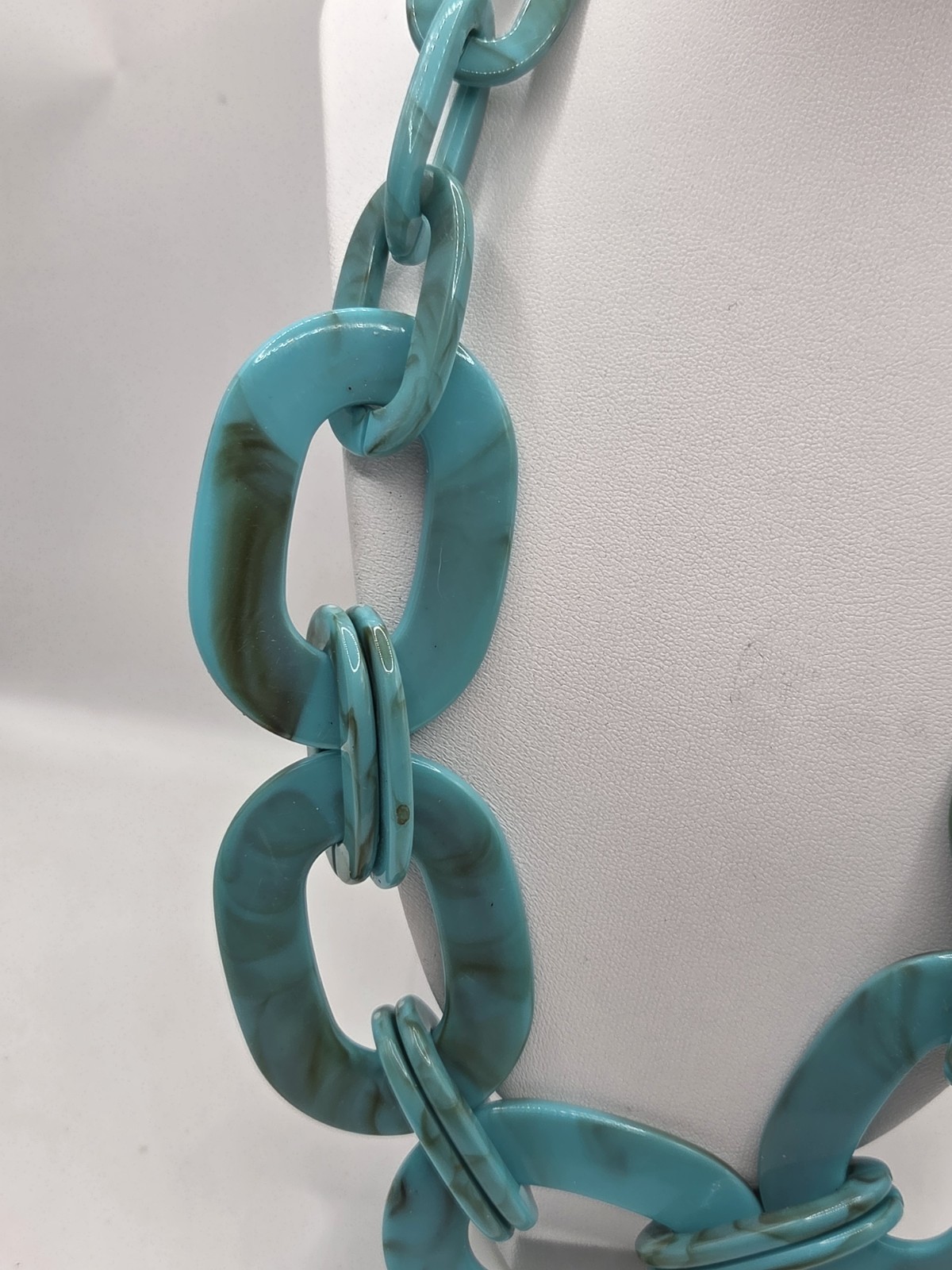 Bocar Resin/ Plastic Chain Link Necklace Chunky Statement Teal/Turquoise