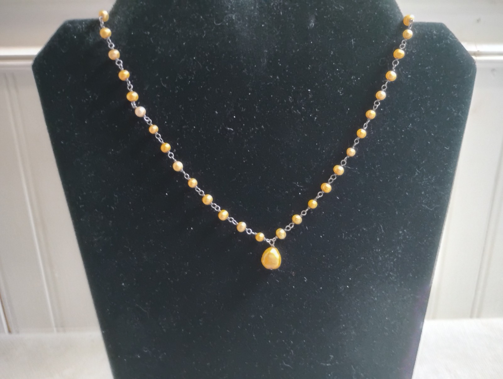 Vintage 925 Sterling Silver Faux Yellow Pearl Bead & Pendant 19.5″ Necklace