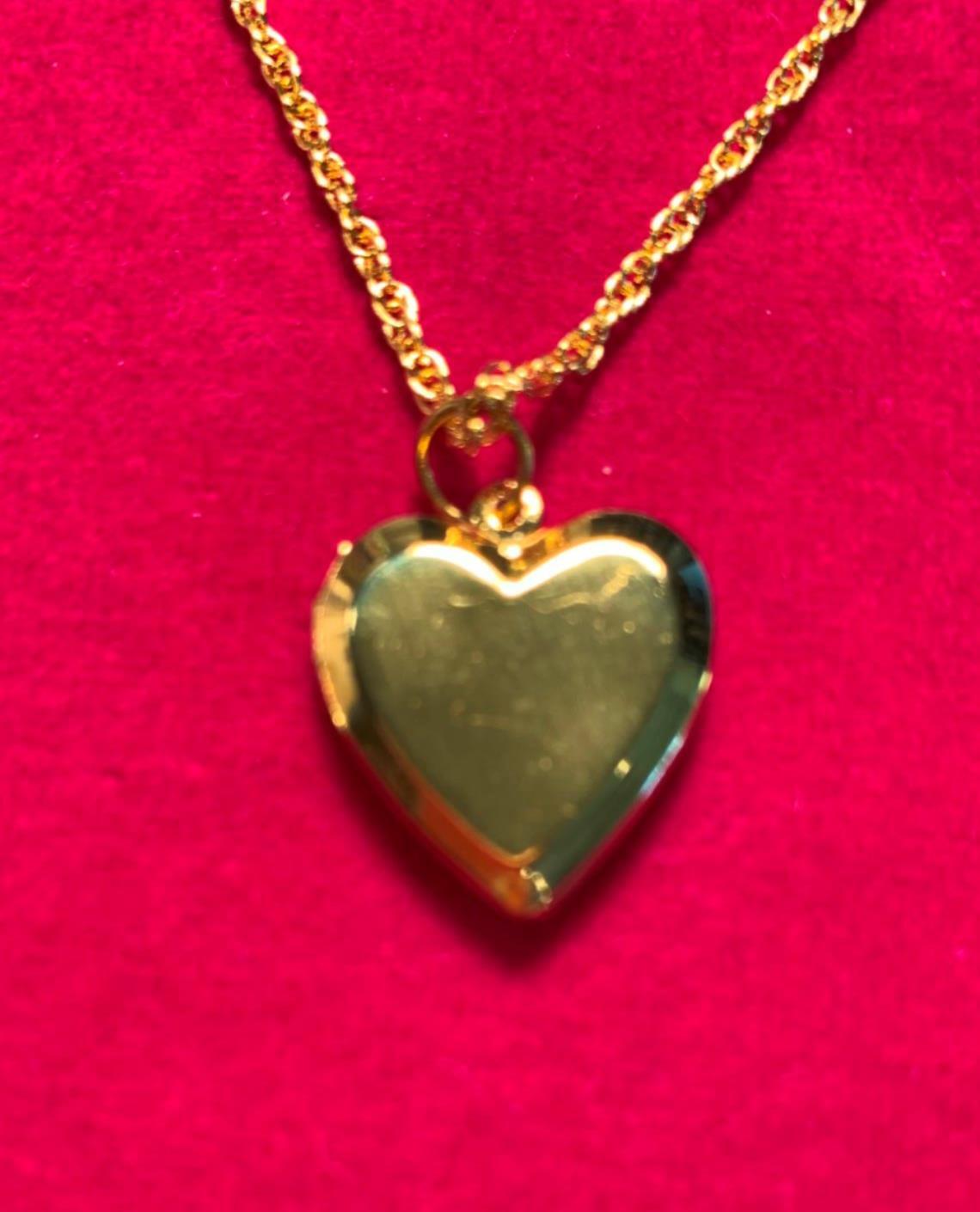 14 KT GOLD PLATED HEART LOCKET PHOTO PENDANT W/14KT GOLD PLATED 16″ ROPE CHAIN
